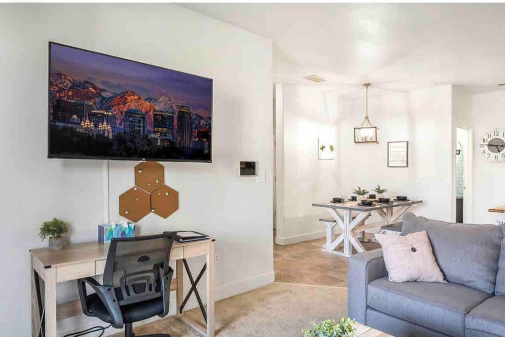 סאות' ג'ורדן Bee Chic In Sojo W/Hot Tub+Gym+Local Ski Slopes מראה חיצוני תמונה